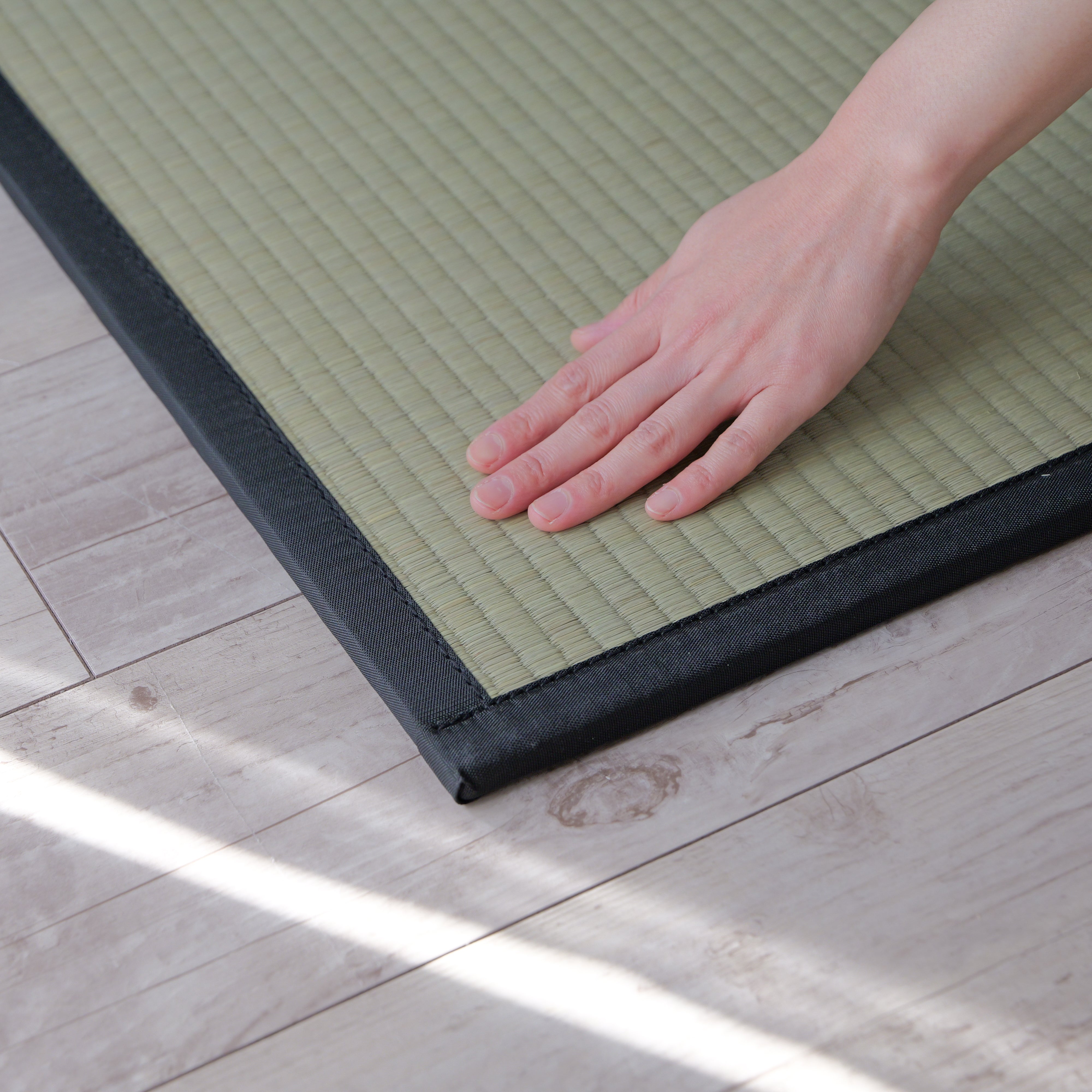 大島屋｜四つ折り畳マットレス (ブラック) – oshimaya